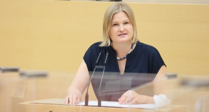 Лідерка ультраправих у Баварії захотіла вислати українських біженців з Німеччини