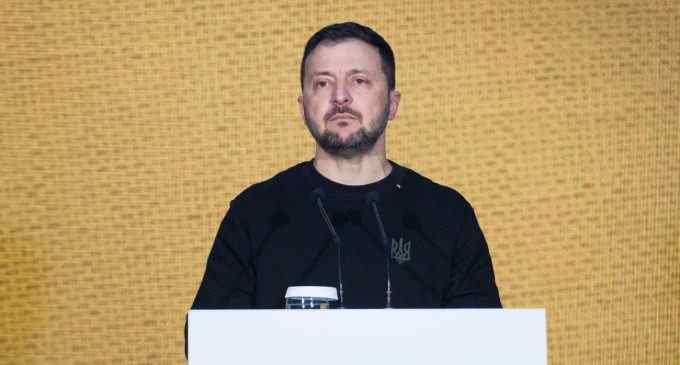 Зеленський вніс до Ради законопрокєти про продовження воєнного стану й мобілізації