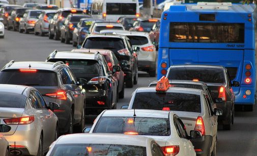 У Києві частково обмежать рух на перетині вулиць Вадима Гетьмана та Борщагівській