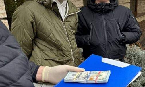 На Закарпатті прикордонник “допомагав” ухилянтам виїхати з України
