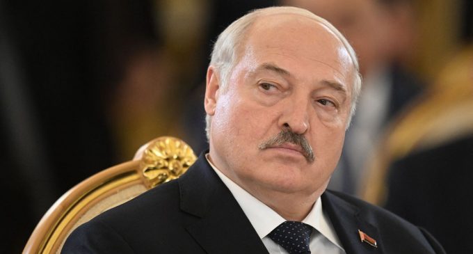 У Білорусі почалися так звані “вибори” президента