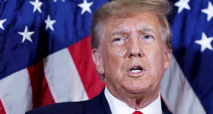 Трамп: Росія напала на Україну після того, як побачила виведення військ США з Афганістану