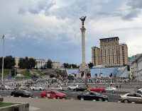 Опитування показало, що частина українців проти повернення біженців із-за кордону