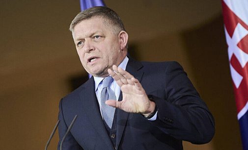 Фіцо заявив про “масовану кібератаку” на Словаччину та причетність України
