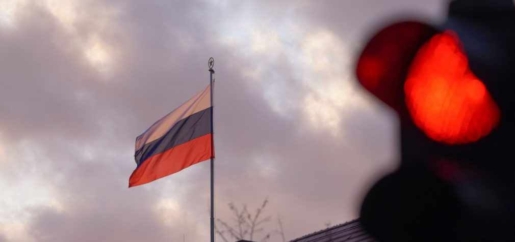 США ввели санкції проти найбільших нафтових компаній РФ і не тільки