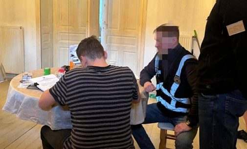 У Конотопі директор підприємства “оборонки” привласнив понад 200 тис грн