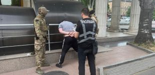 Вимагали з підприємця 70 тис. дол США неіснуючого боргу: у Запоріжжі судитимуть учасників групи