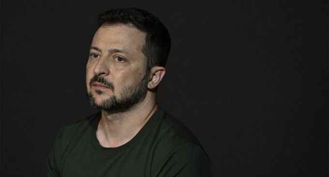Зеленський: готуємося до “Рамштайну”, розглядаємо з Генштабом всі пакети та потреби