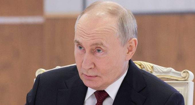 Без України в НАТО. Bloomberg дізнався можливі вимоги Путіна на переговорах з Трампом