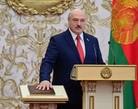 Білоруси “обирають” Лукашенка на черговий термін