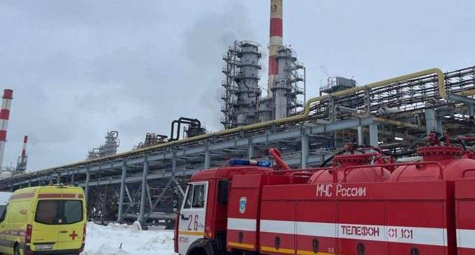 У російській Казані дрони атакували завод “Оргсинтез”: почалася пожежа