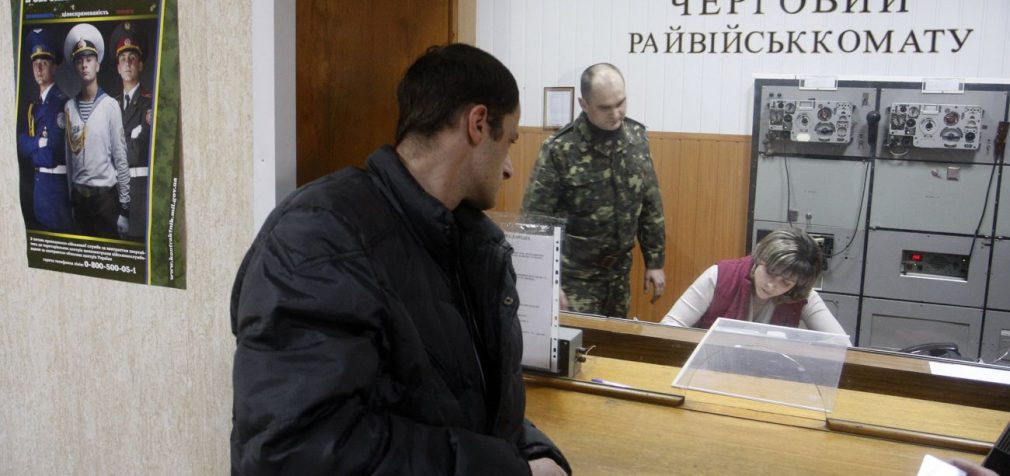 У ТЦК та військових частинах посилили охорону на тлі хвилі підривів
