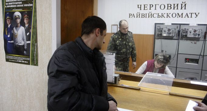 У ТЦК та військових частинах посилили охорону на тлі хвилі підривів