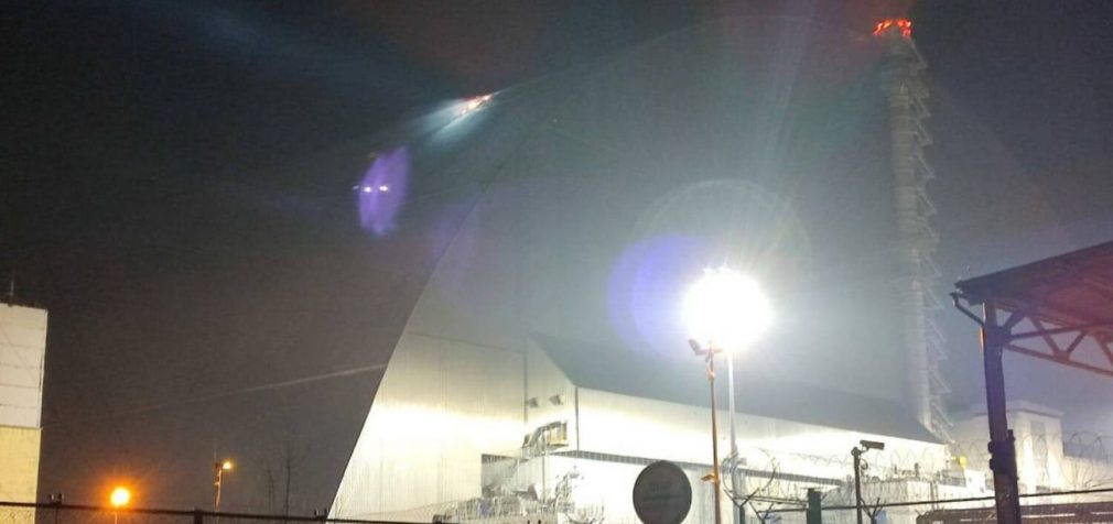 Росіяни вночі вдарили дроном по укриттю на ЧАЕС: Зеленський показав відео