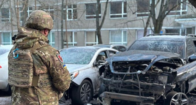 В Одесі вибухнув невідомий предмет, пошкоджено автівки