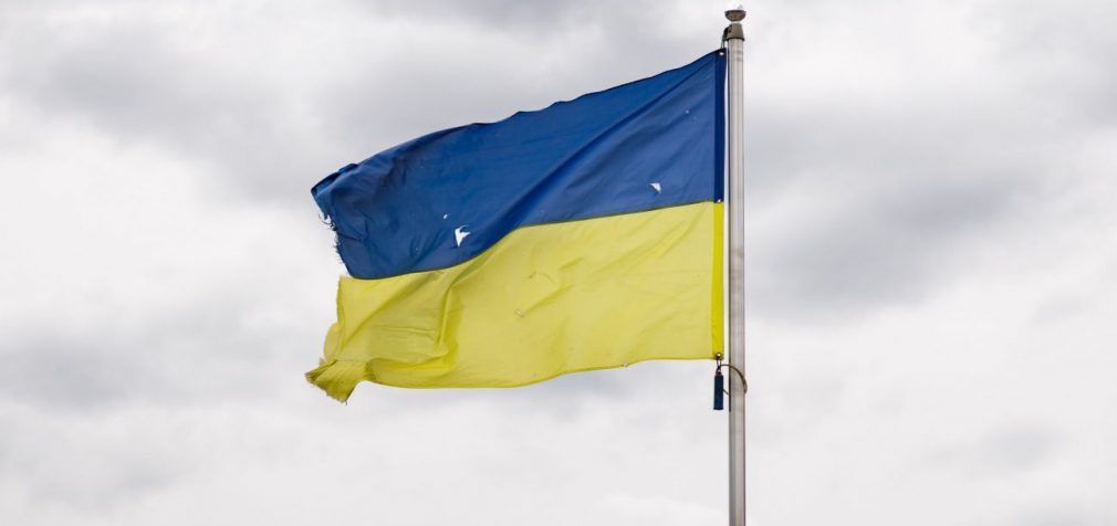 Bloomberg оприлюднило три сценарії для України після розмови Трампа з Путіним