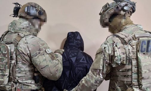 СБУ затримала агентів РФ, які реалізували теракт біля ТЦК у Кам’янці-Подільському