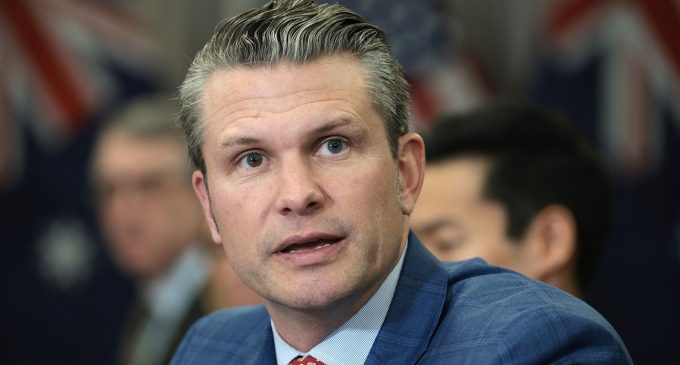 Рішення за Трампом. Глава Пентагону допустив надання Україні ядерної зброї