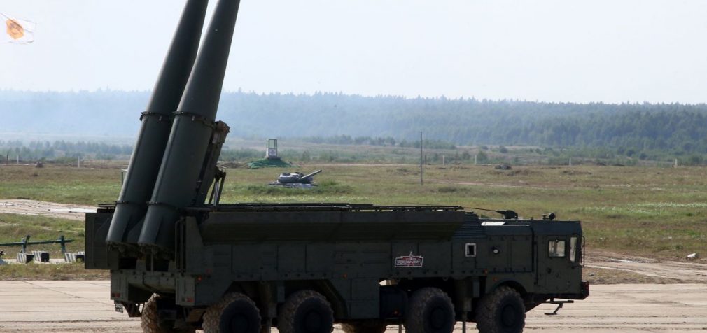 У Києві пролунали вибухи на тлі загрози атаки балістики: що відомо