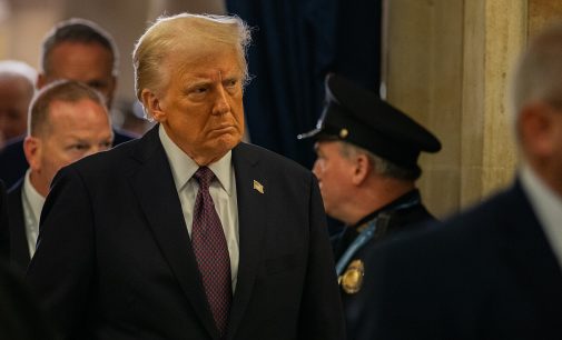 Трамп настільки розлютився на Зеленського, що був готовий зупинити військову допомогу – ЗМІ