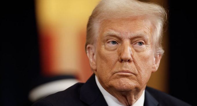 Трамп вимагатиме від ЄС оплатити відновлення України та розмістити миротворців, – FT