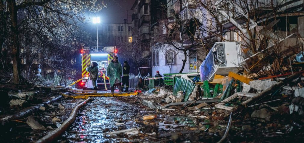 Кількість загиблих внаслідок удару по будинку в Полтаві сягнула 10