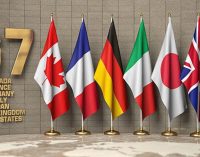 Франція виступає проти повернення Росії у G7