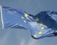 FT: ЄС “мінімально” оштрафує Apple і Meta, щоб не дратувати Трампа