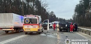 Під Києвом сталася масштабна ДТП: є постраждалі