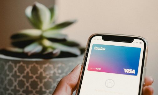 Британський Revolut починає переговори з Нацбанком для отримання ліцензії