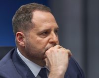 Єрмак: Україна не торгуватиме суверенітетом і територіями