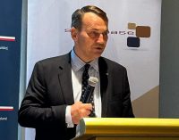 Сікорський попередив про ризик “ширшої агресії” РФ до кінця десятиліття