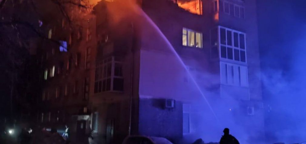 В Чернігові “Шахед” влучив в пʼятиповерхівку