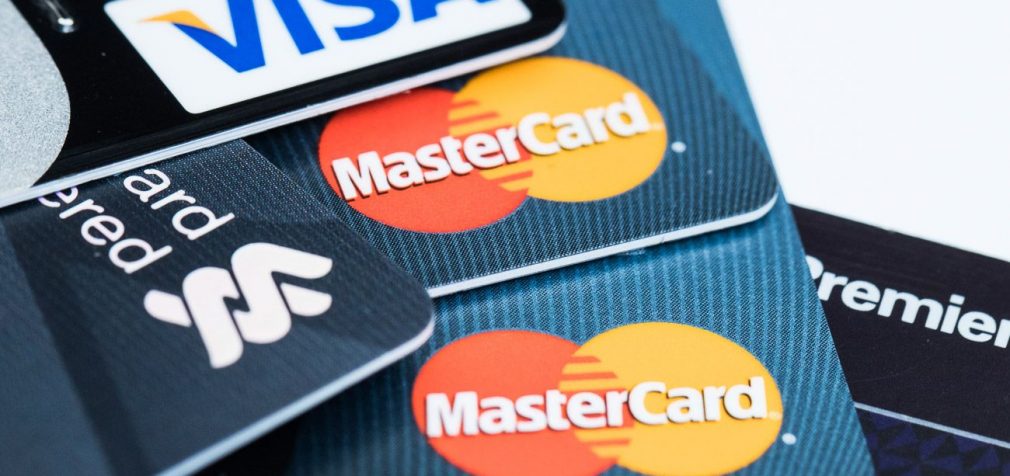 У роботі Visa та Mastercard фіксують збій: що відомо