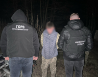На Рівненщині прикордонники викрили неповнолітнього, який намагався переправити двох чоловіків за кордон