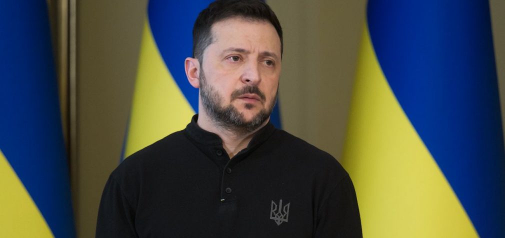 Зеленський продовжив мобілізацію і воєнний стан в Україні: на який термін