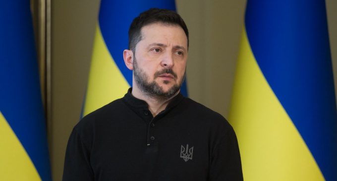 Зеленський продовжив мобілізацію і воєнний стан в Україні: на який термін