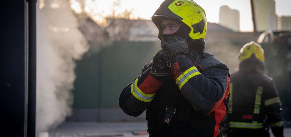 У Сумах понад 20 загиблих через атаку ракетами: що відомо про удар у Вербну неділю