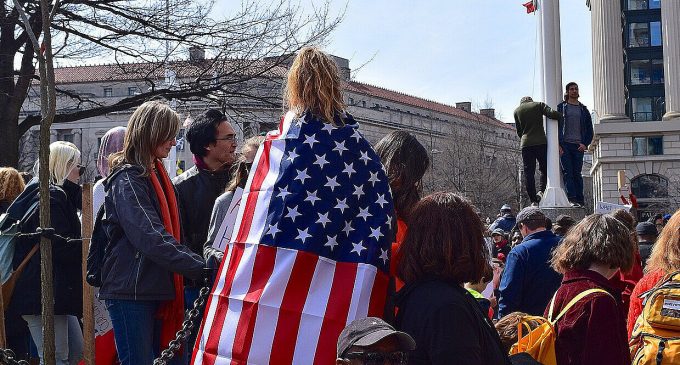 Понад половина американців не підтримують підхід Трампа до війни в Україні – NYT
