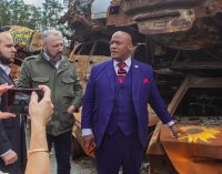 Духовний радник Трампа після візиту в Україну: їм потрібна зброя, а не гроші