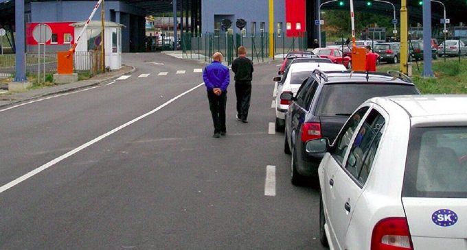 На кордоні збільшився пасажиропотік напередодні Великодня: де найбільші черги