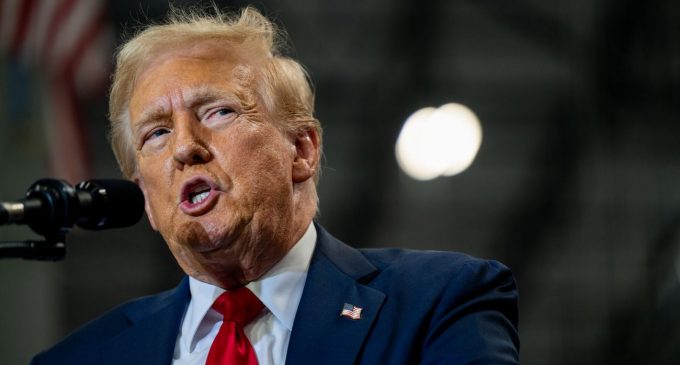 “Ми це зупинимо”. Трамп хоче домовитися про перемир’я України та РФ уже скоро