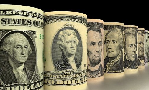 Економіка США впала вперше з 2022 року