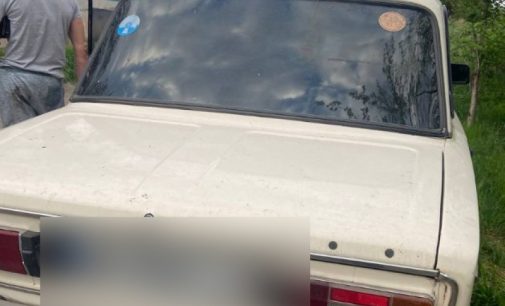 У Дніпрі патрульні затримали водія, який мав при собі наркотичні речовини та пістолет
