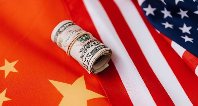 Білий дім: США запровадили 104% мито на китайські товари