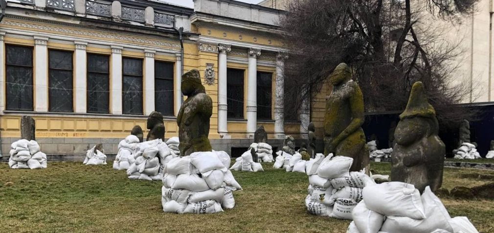 Шедеври під загрозою: як Україна рятує музейні цінності під час війни