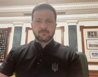 Зеленський: Росіяни переживають через парад, і правильно переживають