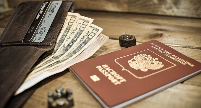 Російські бізнесмени та чиновники обходять санкції за допомогою паспортів Мальти – FT
