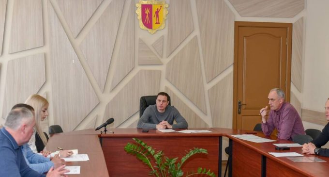 У Камʼянському провели Штаб з питань підготовки до опалювального сезону 2025–2026 років