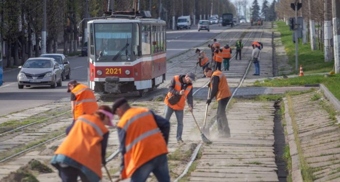 Міський голова проінспектував виконання робіт з прибирання міських територій після зимового періоду